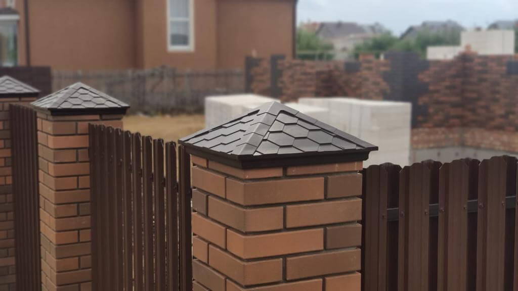 Колпак Zking Эверест Коричневый на столб 1.5х1.5 кирпича (390х390мм) в Каменске-Уральском фото