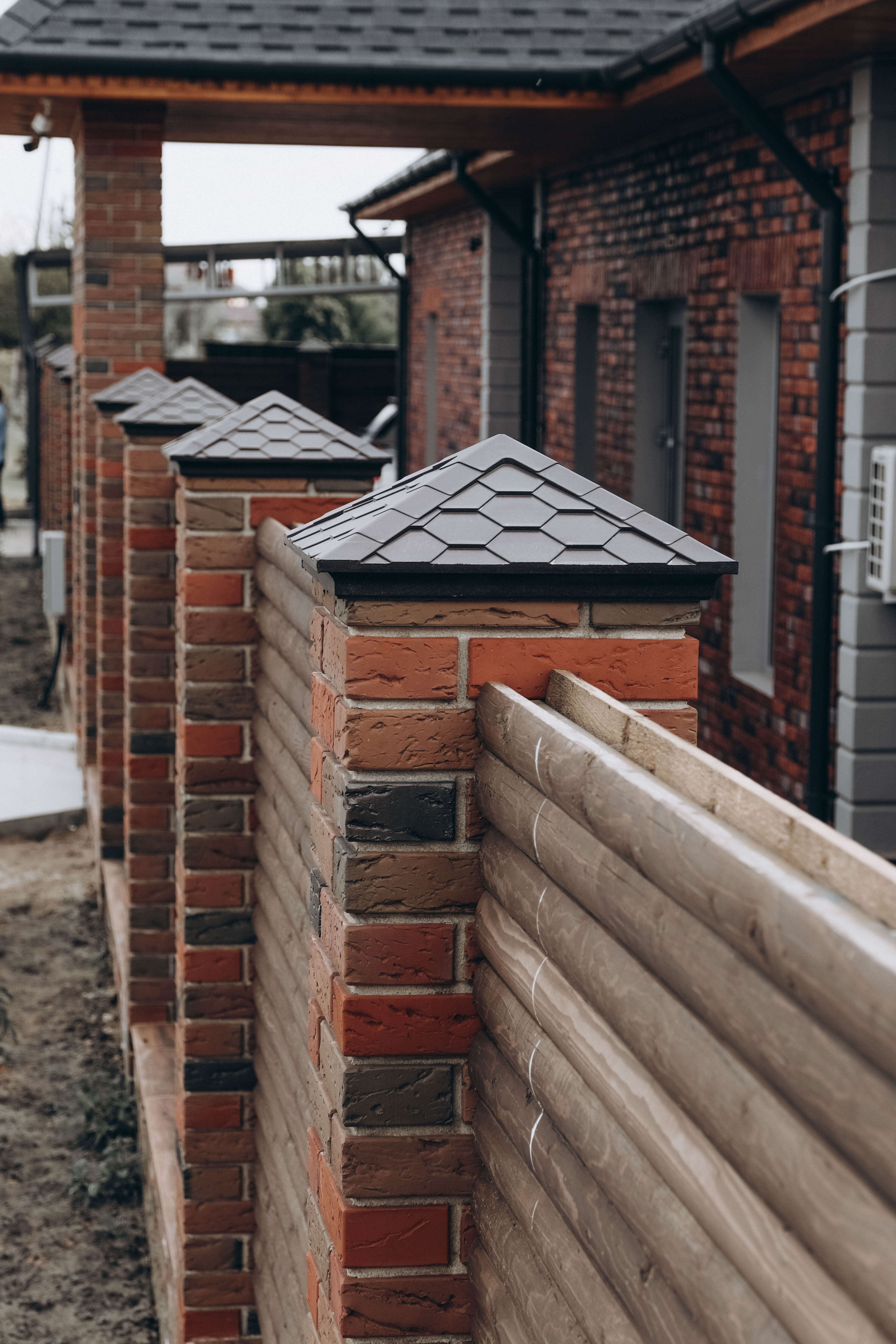 Колпак Zking Эверест Коричневый на столб 1.5х1.5 кирпича (390х390мм) в Каменске-Уральском фото