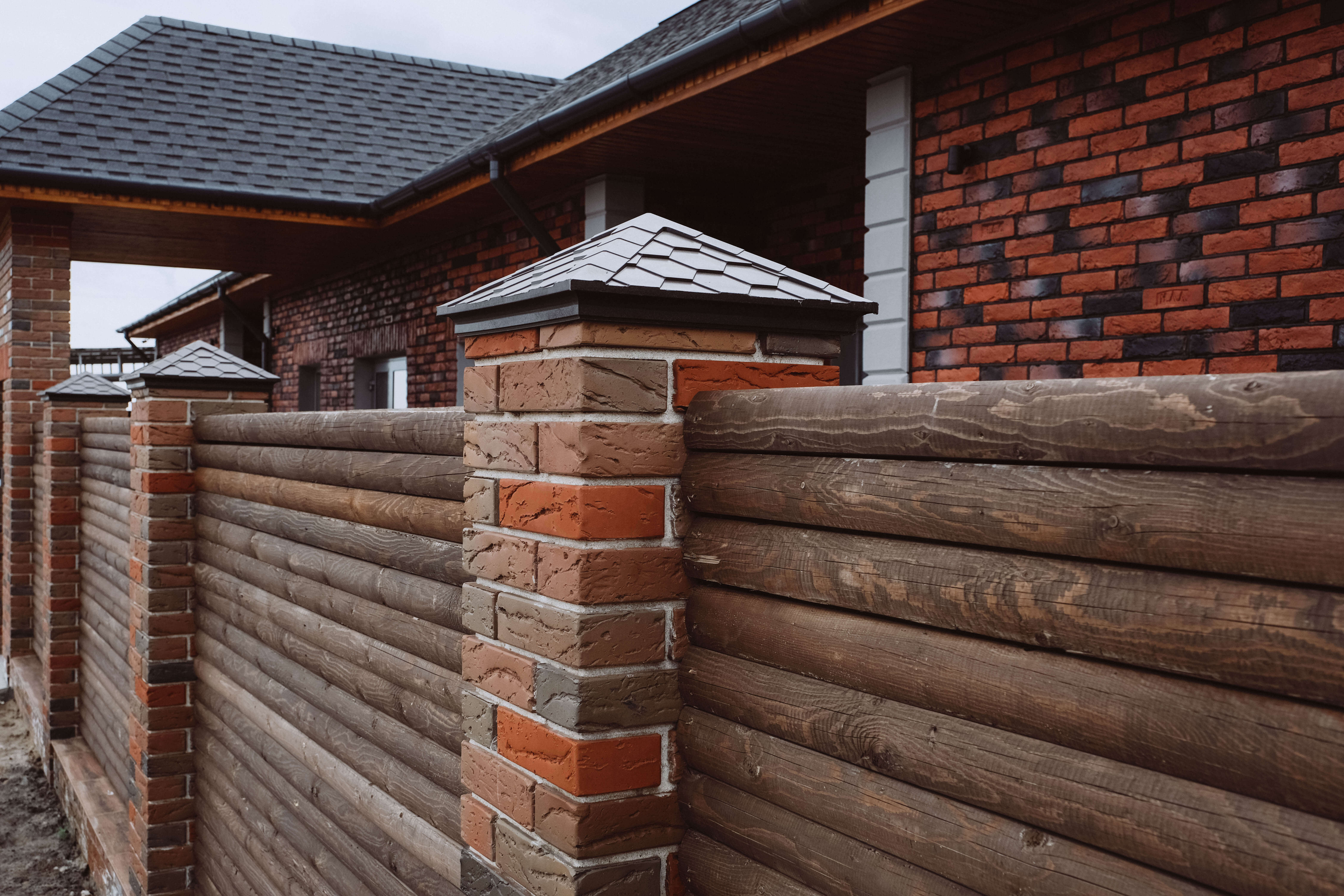 Колпак Zking Эверест Коричневый на столб 1.5х1.5 кирпича (390х390мм) в Каменске-Уральском фото