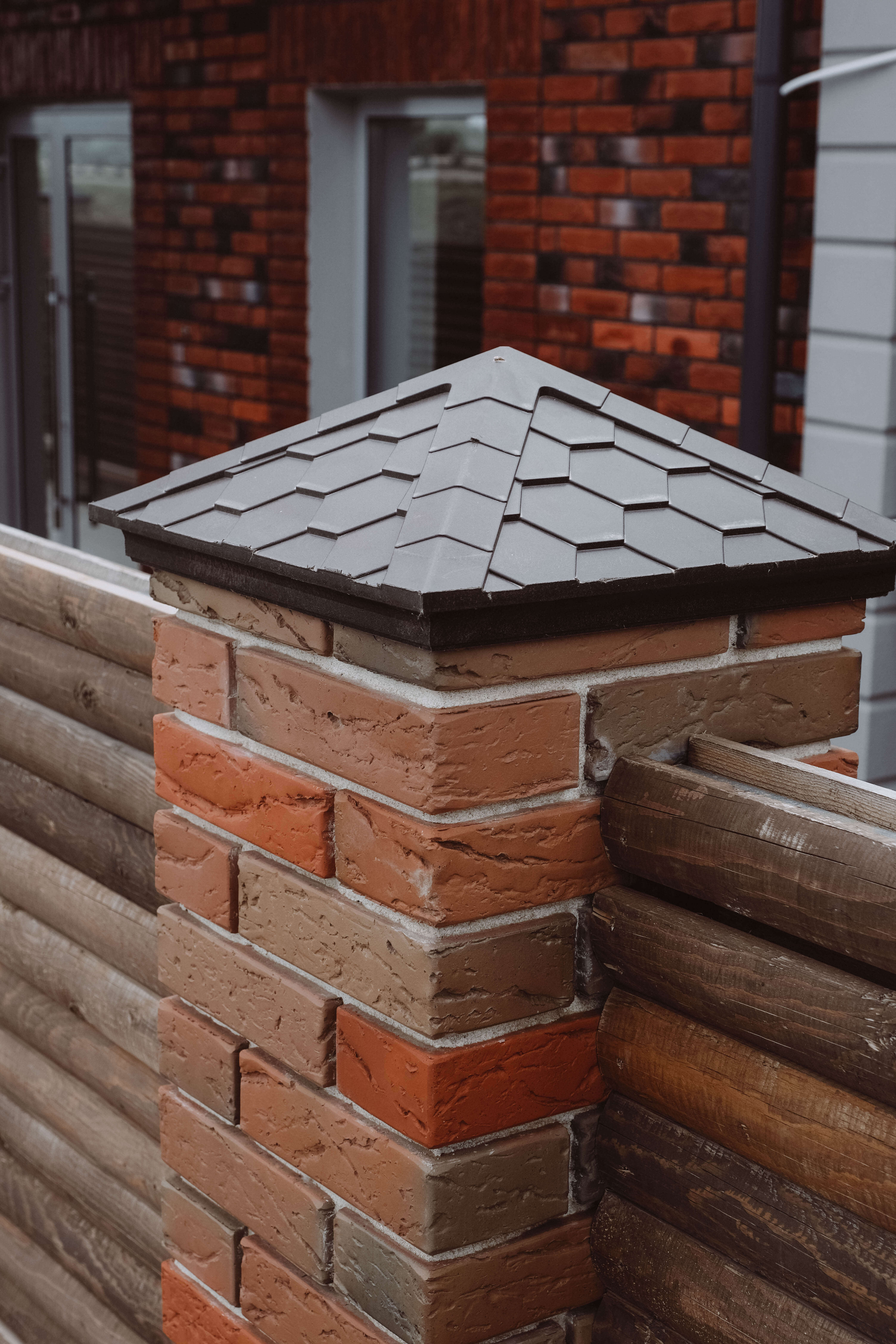 Колпак Zking Эверест Коричневый на столб 1.5х1.5 кирпича (390х390мм) в Каменске-Уральском фото